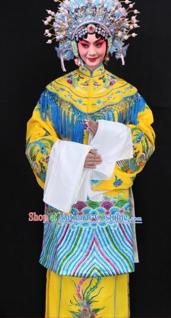 Traditional China Beijing Opera Young Lady Hua Tan Costume Imperial Empress Embroidered Robe, Ancient Chinese Peking Opera Female Diva Embroidery Phoenix Dress Clothing