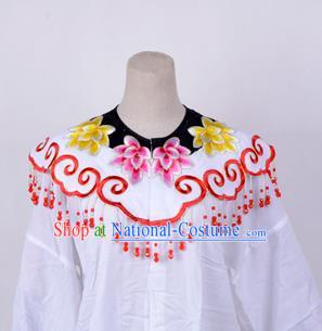 Traditional China Beijing Opera Young Lady Hua Tan Costume Princess Embroidered Red Cloud Shoulder, Ancient Chinese Peking Opera Diva Embroidery Cappa Clothing