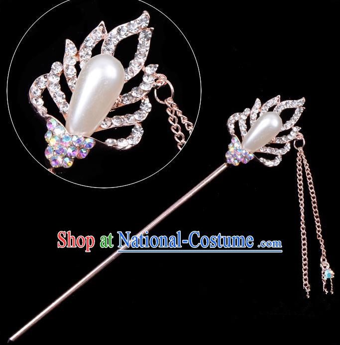 Traditional China Beijing Opera Hua Tan Hair Accessories Crystal Pearls Hairpin, Ancient Chinese Peking Opera Tassel Step Shake Women Hairpins Diva Temple Kanzashi Headwear