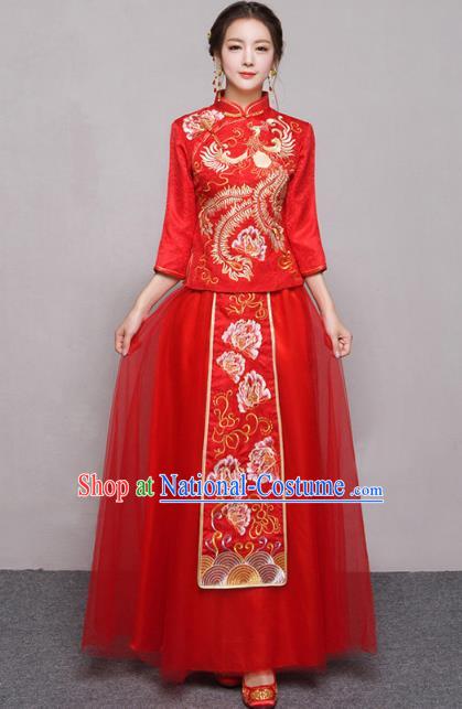 Traditional Ancient Chinese Wedding Costume Handmade Embroidery Peony Veil Xiuhe Suits, Chinese Style Wedding Dress Red Embroidery Dragon and Phoenix Flown Bride Toast Cheongsam for Women