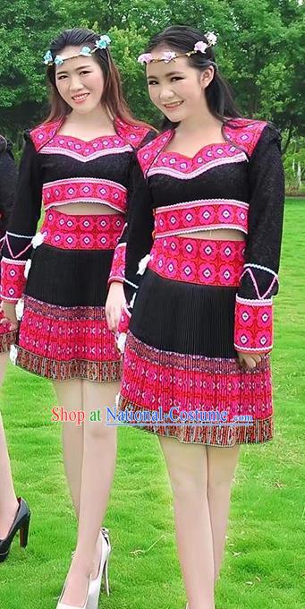 Traditional Chinese Miao Nationality Costume, Hmong Folk Dance Ethnic Black Pleated Skirt, Chinese Minority Nationality Embroidery Clothing for Women