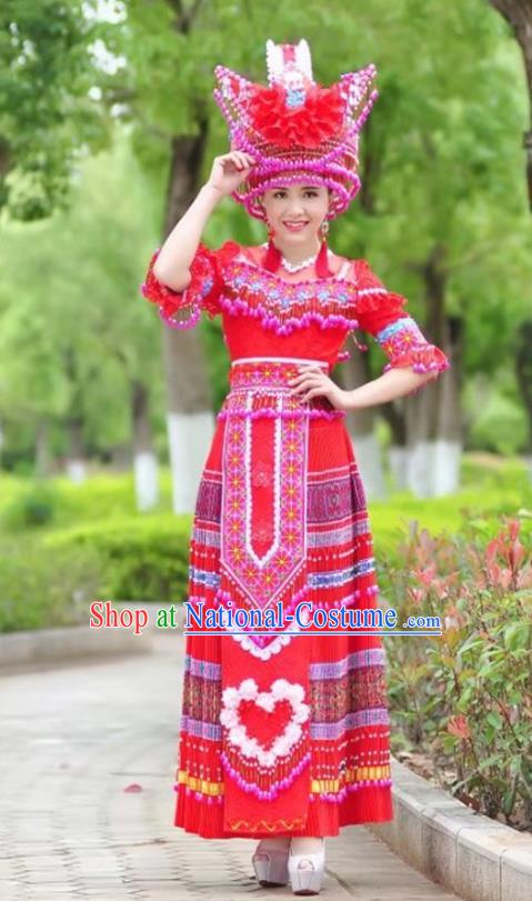 Traditional Chinese Miao Nationality Wedding Bride Costume Red Long Skirt and Tassel Hat, Hmong Folk Dance Ethnic Chinese Minority Nationality Embroidery Clothing for Women