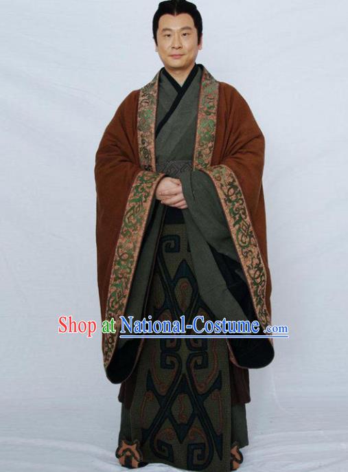 Traditional Chinese Ancient Minister Costume, Elegant Hanfu Clothing Chinese Ancient Qin Dynasty Landlord Embroidery Robe Clothing