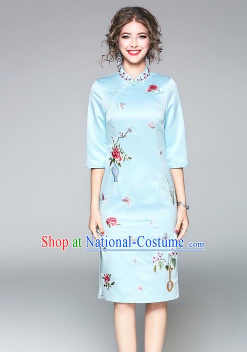 Asian Chinese Oriental Costumes Blue Plated Buttons Cheongsam, Traditional China National Embroidery Chirpaur Dress for Women