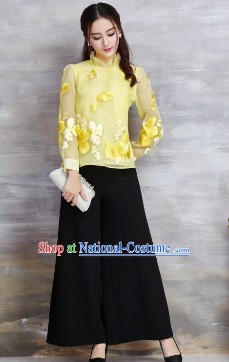 Asian Chinese Oriental Costumes Classical Embroidery Flowers Yellow Chiffon Blouse, Traditional China National Tang Suit Cheongsam Upper Outer Garment for Women