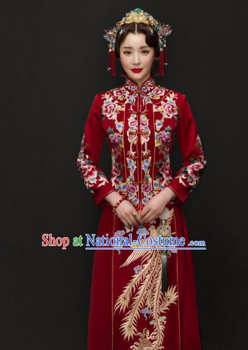 Traditional Ancient Chinese Costume Xiuhe Suits Chinese Style Wedding Red Embroidery Dragon and Phoenix Bride Cheongsam Clothing for Women