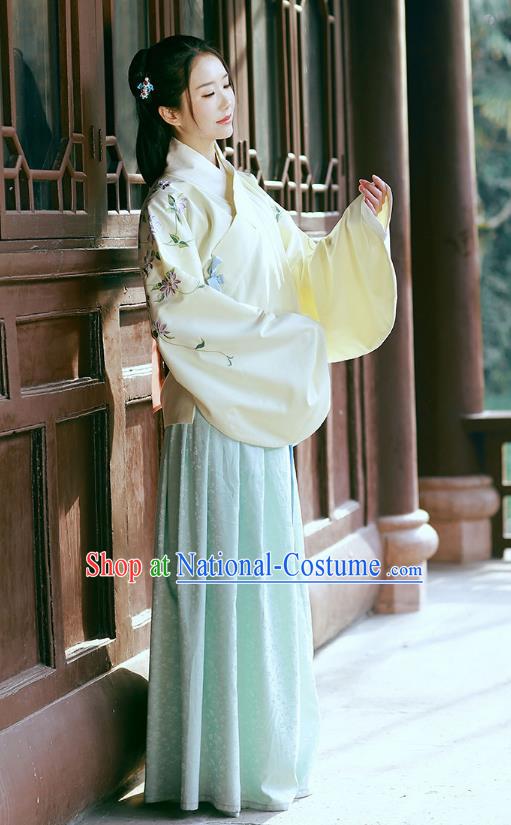 Traditional Chinese Ancient Young Lady Hanfu Costume, Asian China Ming Dynasty Princess Embroidered Yellow Blouse and Skirts for Women