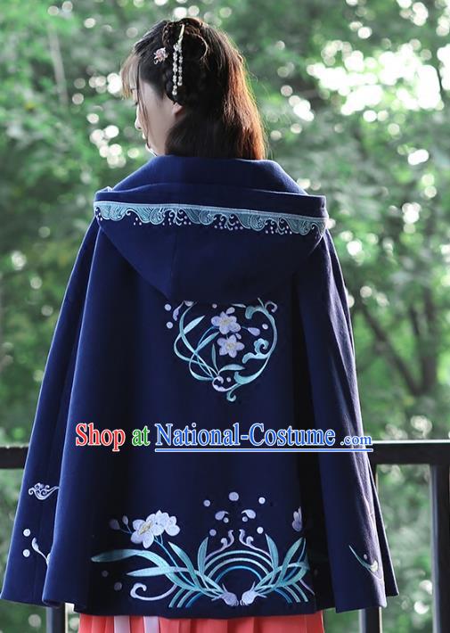 Asian Chinese Ming Dynasty Young Lady Navy Embroidered Cloak, Ancient China Princess Hanfu Short Mantle Clothing for Women