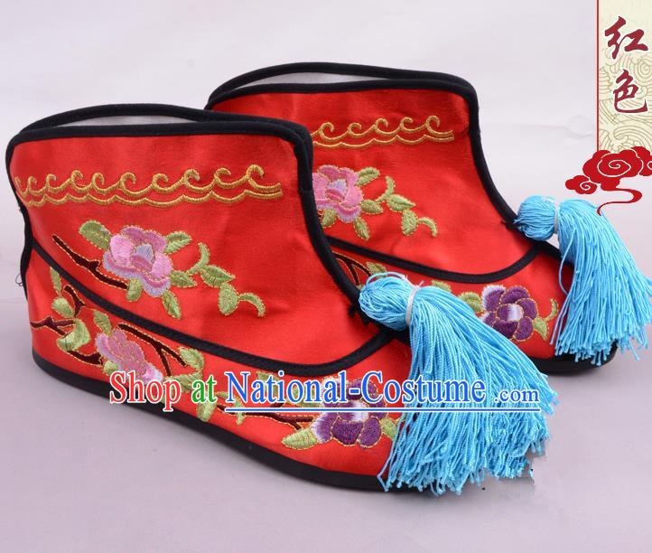 Traditional Beijing Opera Swordplay Embroidered Red Boots Young Lady Shoes, Ancient Chinese Peking Opera Blues Embroidery Peony Shoes