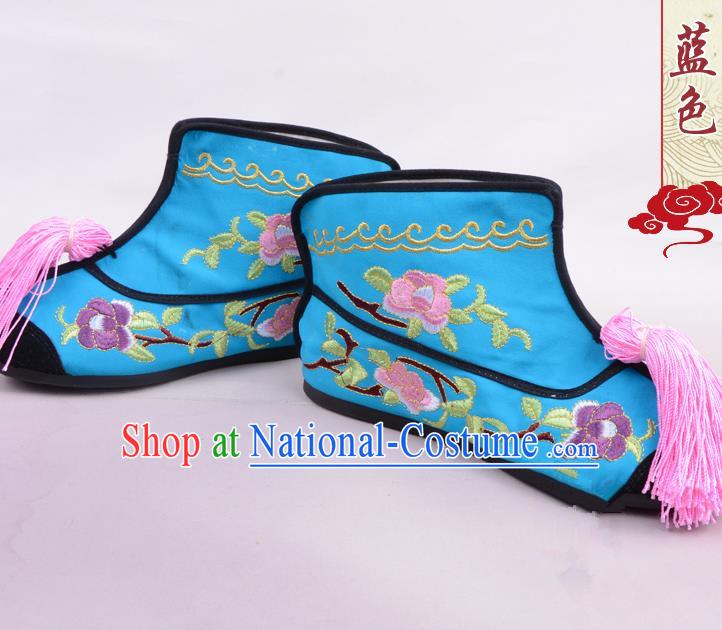 Traditional Beijing Opera Swordplay Embroidered Blue Boots Young Lady Shoes, Ancient Chinese Peking Opera Blues Embroidery Peony Shoes