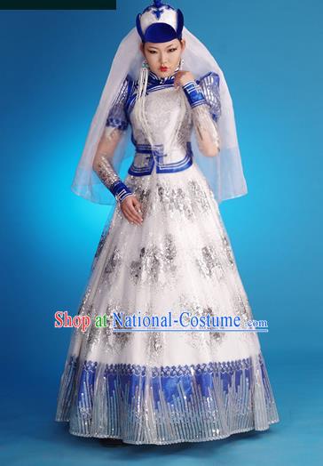 Traditional Chinese Mongol Nationality Costume Female White Wedding Dress Mongolian Robe, Chinese Mongolian Minority Nationality Princess Embroidery Costume for Women