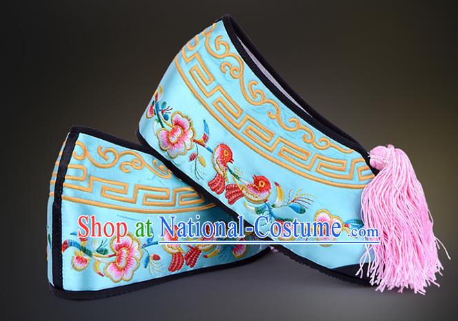 Traditional Beijing Opera Hua Tan Embroidered Shoes Young Lady Princess Shoes, Ancient Chinese Peking Opera Diva Blue Blood Stained Shoes