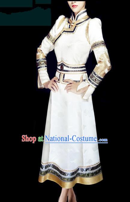 Traditional Chinese Mongol Nationality Folk Dance Costume White Mongolian Robe, Chinese Mongolian Minority Nationality Princess Embroidery Costume for Women