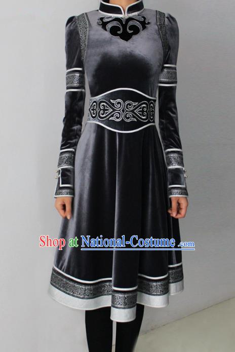 Traditional Chinese Mongol Nationality Dance Costume Black Pleuche Dress, Chinese Mongolian Minority Nationality Princess Mongolian Robe for Women