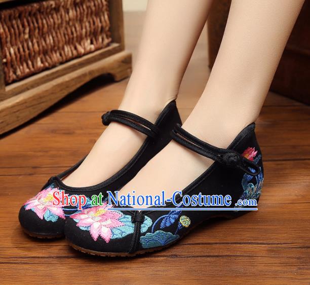 Traditional Chinese National Black Linen Embroidered Shoes, China Princess Shoes Hanfu Embroidery Lotus Shoes for Women