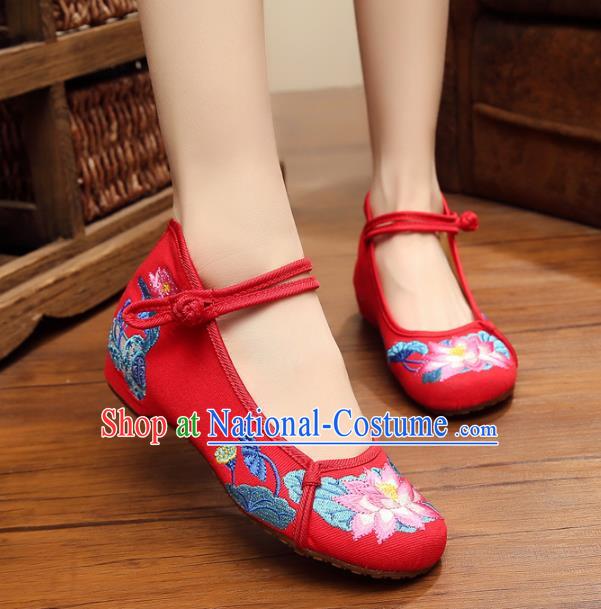 Traditional Chinese National Red Linen Embroidered Shoes, China Princess Shoes Hanfu Embroidery Lotus Shoes for Women