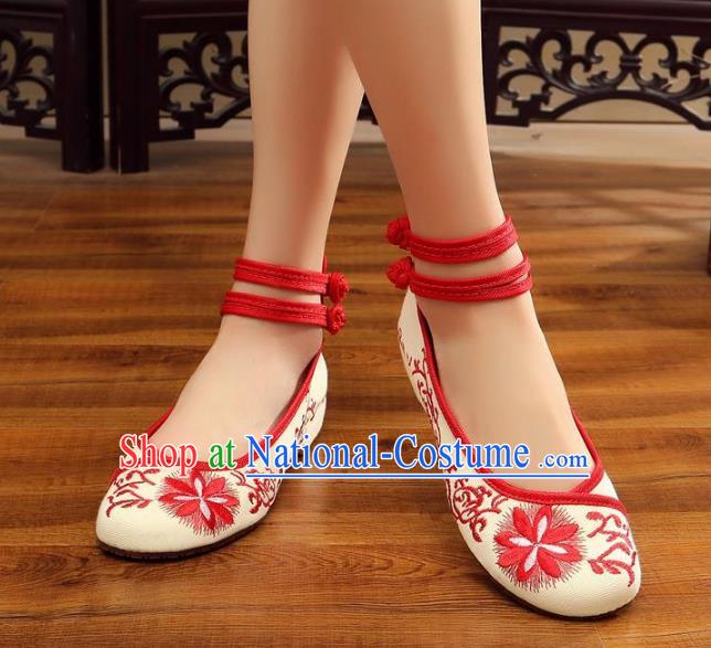 Traditional Chinese National Hanfu Red Embroidered Shoes, China Princess Embroidery Flowers Shoes for Women