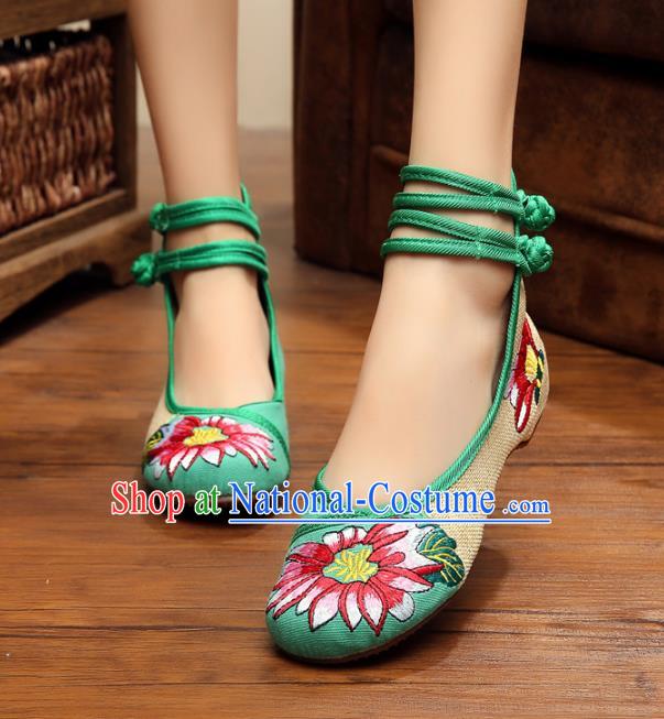 Traditional Chinese National Green Linen Embroidered Shoes, China Princess Shoes Hanfu Embroidery Flower Shoes for Women