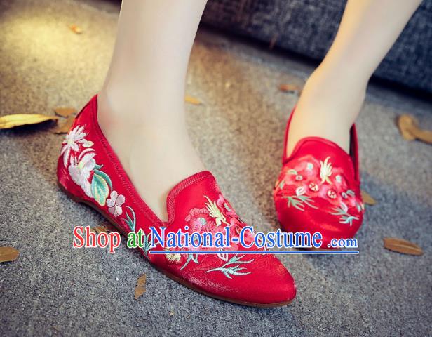 Traditional Chinese National Hanfu Embroidery Wintersweet Shoes, China Princess Red Embroidered Shoes for Women