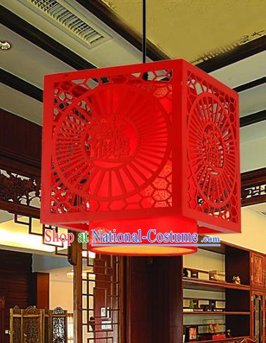 Traditional Chinese Handmade Red Wood Lantern Classical Palace Lantern China Ceiling Palace Lamp