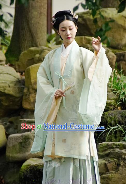 Traditional Chinese Ancient Gentlewoman Costume, China Ming Dynasty Palace Lady Embroidered Clothing for Women