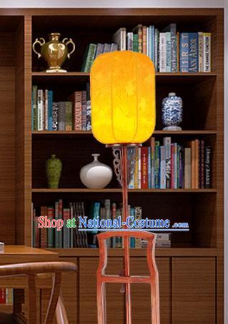 Traditional Chinese Handmade Yellow Sheepskin Lantern Classical Palace Lantern China Floor Palace Lamp