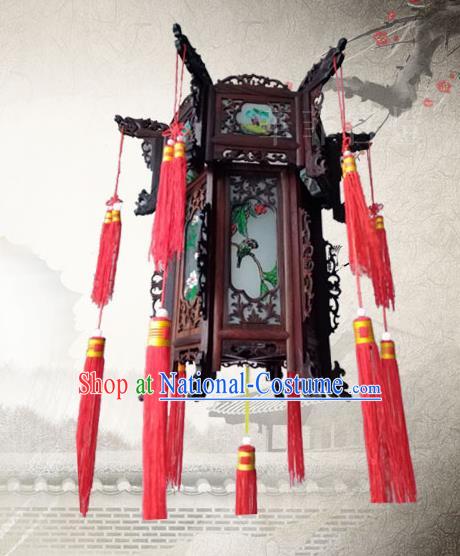 Traditional Chinese Handmade Wood Carving Ceiling Lantern Classical Grass Palace Lantern China Palace Lamp