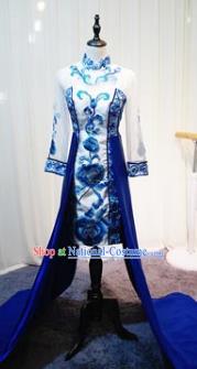 Chinese Style Wedding Catwalks Costume Wedding Bride Embroidered Full Dress Compere Cheongsam for Women