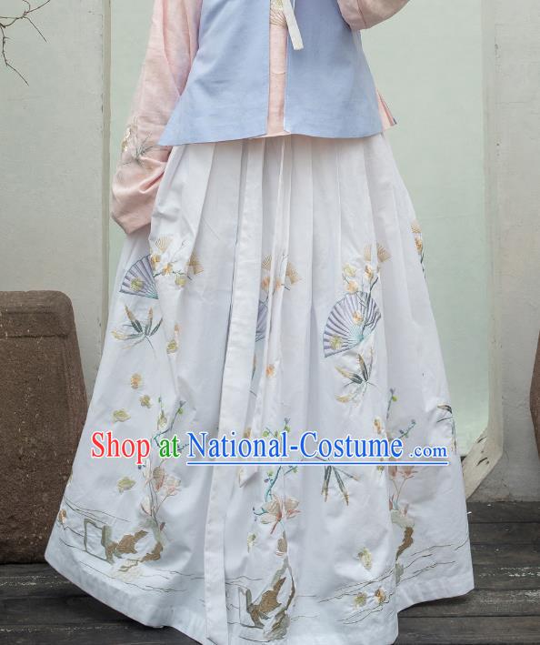 Traditional Chinese Ancient Ming Dynasty Princess Costume Embroidered White Skirt for Women