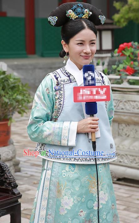 Traditional Chinese Ancient Qing Dynasty Manchu Palace Lady Embroidered Costume