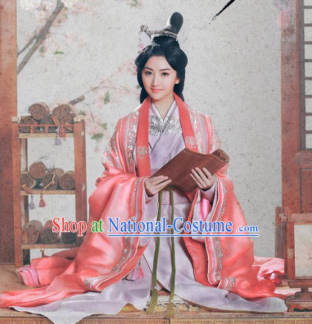 Traditional Chinese Ancient Han Dynasty Imperial Princess Delicate Embroidered Hanfu Costume for Women