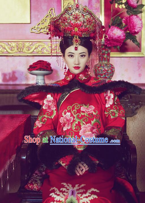 Traditional Chinese Ancient Qing Dynasty Manchu Imperial Empress Embroidered Wedding Clothing for Women