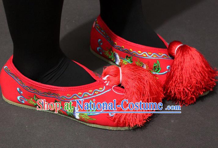 Traditional China Beijing Opera Actress Embroidery Red Shoes, Chinese Peking Opera Diva Blood Stained Shoes