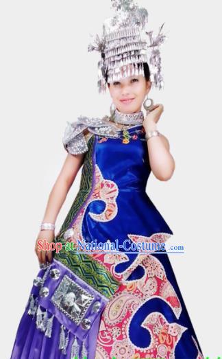 Chinese Traditional Yi Nationality Wedding Costume Folk Dance Ethnic Blue Dress for Women