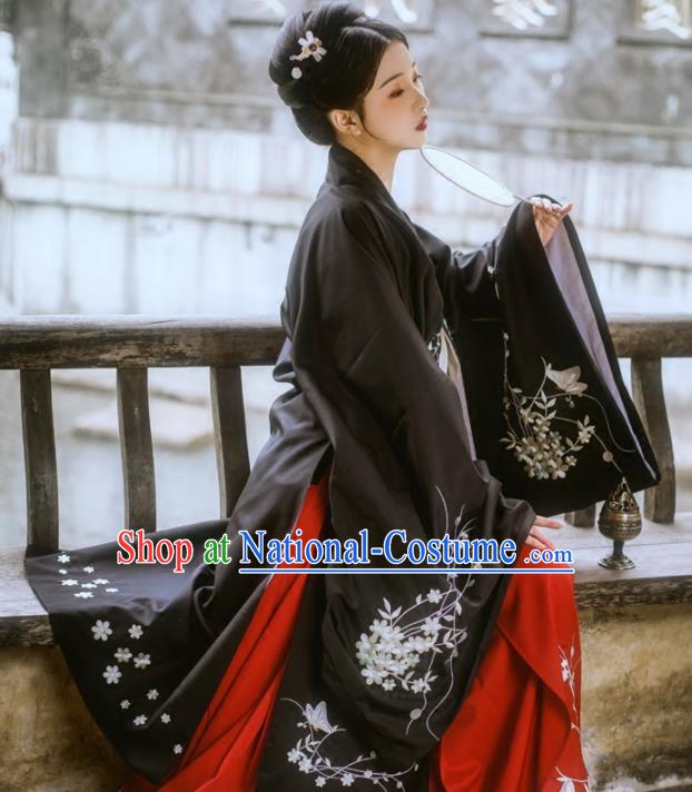 Chinese Ancient Ming Dynasty Countess Black Costumes Embroidered Hanfu Dress for Women