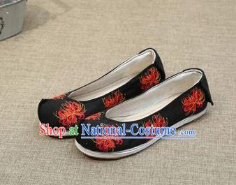 Chinese Ancient Traditional Embroidered Shoes Hanfu Embroidery Lycoris Black Cloth Shoes for Women