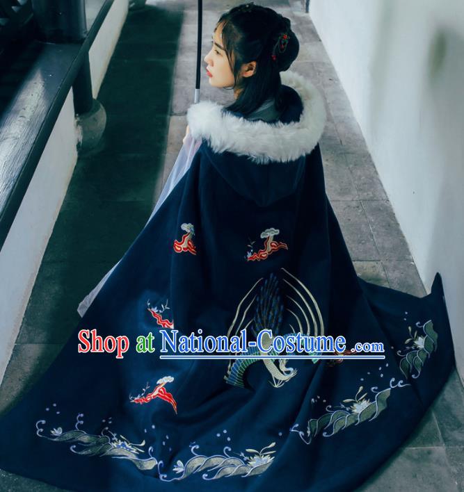 Chinese Traditional Costume Ancient Ming Dynasty Princess Embroidered Black Cloak for Women