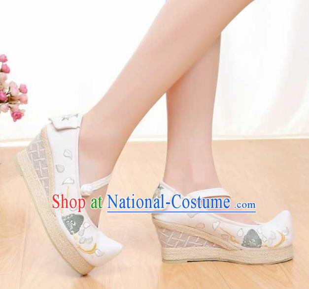 Chinese Traditional Classical Shoes Ancient Hanfu Shoes White Embroidered Shoes for Women