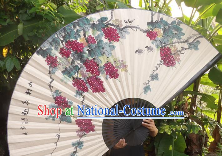 Chinese Traditional Fans Decoration Crafts Black Frame Ink Painting Grape Folding Fans Paper Fans