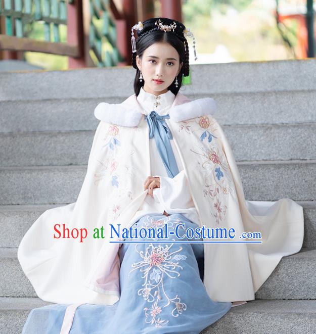 Chinese Ancient Ming Dynasty Princess Winter Costume Embroidered White Cloak for Women