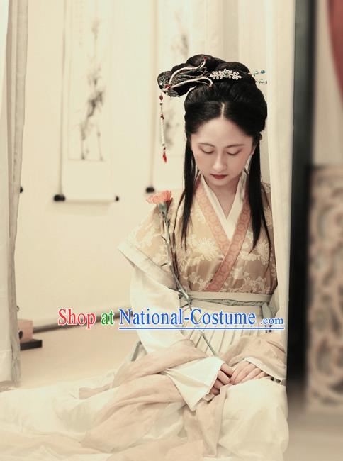 Chinese Ancient Palace Lady Hanfu Han Dynasty Imperial Concubine Queen Embroidered Historical Costumes