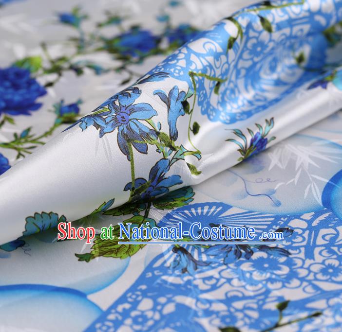 Chinese Traditional White Gambiered Guangdong Gauze Satin Plain Classical Pattern Cheongsam Silk Drapery