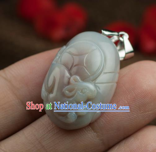 Chinese Traditional Jewelry Accessories Ancient Hanfu Carving Mouse Agate Necklace for Women