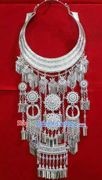 Chinese Traditional Miao Nationality Jewelry Accessories Ethnic Wedding Sliver Necklace for Women