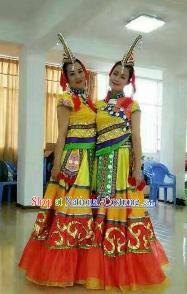 Chinese Traditional Yi Nationality Costumes Folk Dance Yellow Dress and Hat for Women