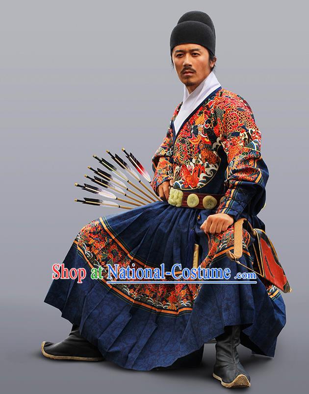 Chinese Traditional Ming Dynasty Swordsman Clothing Ancient Blades Embroidered Navy Costumes for Men