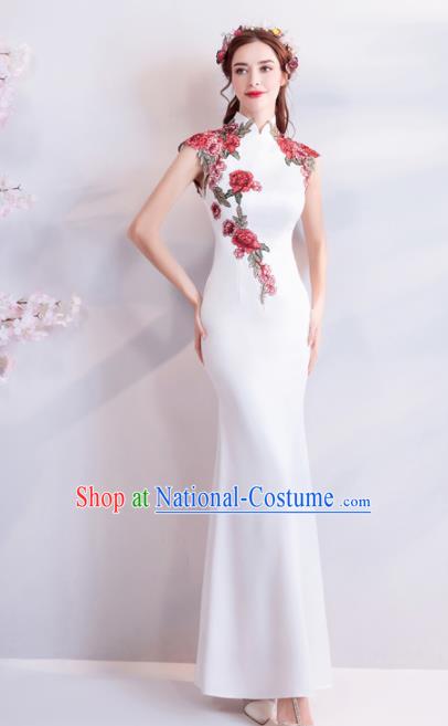 Chinese Traditional White Silk Cheongsam Wedding Bride Costume Compere Full Dress for Women