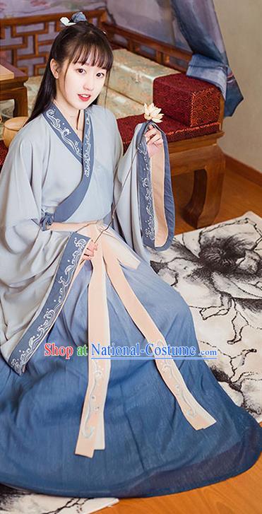 Chinese Ancient Palace Lady Hanfu Ming Dynasty Imperial Concubine Queen Embroidered Historical Costumes