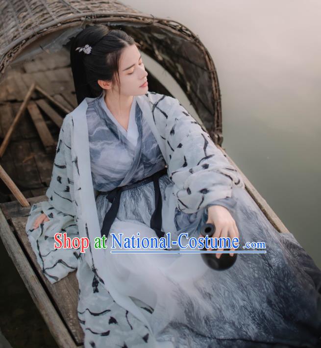 Chinese Ancient Palace Lady Hanfu Jin Dynasty Swordswoman Queen Embroidered Historical Costumes