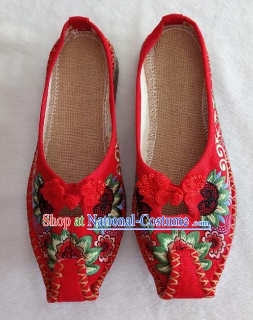 Chinese Traditional Handmade Embroidered Shoes Red Cloth Shoes for Women